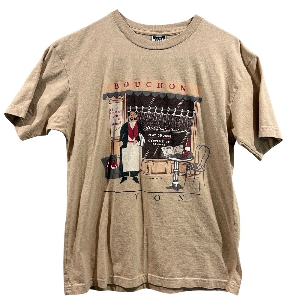 Alma Mater Graphic T-Shirt Mens Medium Tan Lyon France Bouchon French Bistro Tee